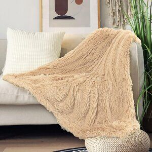 Extra Soft Faux Fur Throw Blanket 50"x60"